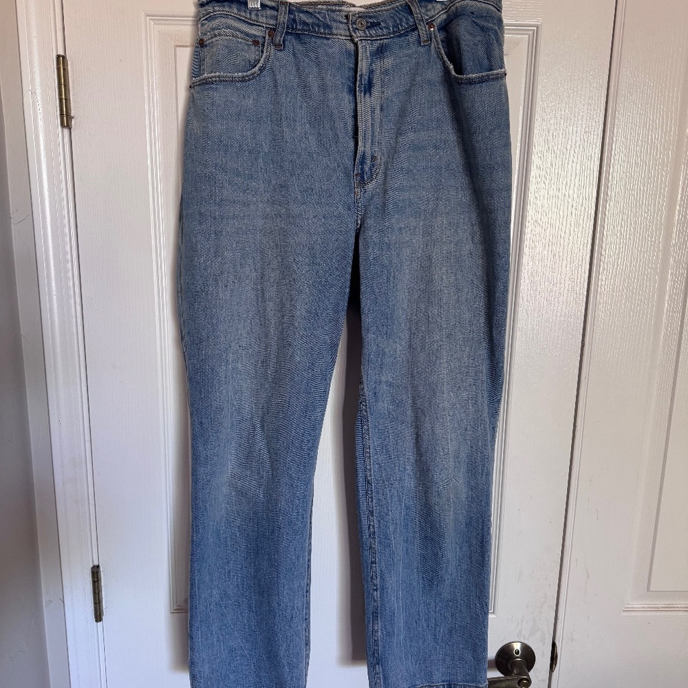 Abercrombie & Fitch straight ankle denim